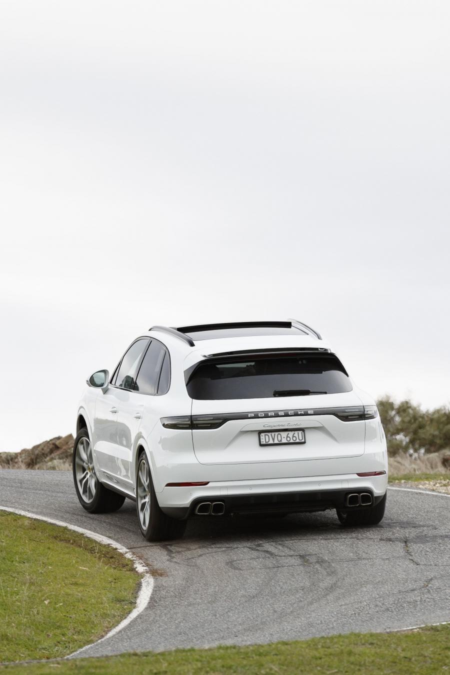  Porsche Cayenne Turbo (PO536) 2018 года  (AU) (фото 12 из 28)